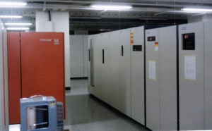 M382